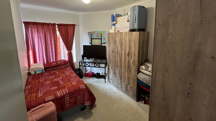 2 Bedroom Property for Sale in Rustenburg Central North West